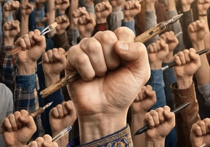 هنرمندان پیام‌آور هویت، مقاومت، ایثار و خودباوری هستند