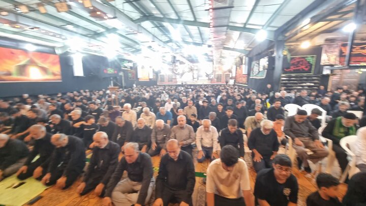 گناوه در سوگ علمدار کربلا؛ برپایی آئینهای تاسوعای حسینی گناوه در سوگ علمدار کربلا؛ برپایی آئینهای تاسوعای حسینی