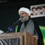 ادامه مسیر مقاومت و عزت؛ مقابل زورگویی دشمن عقب نخواهیم نشست