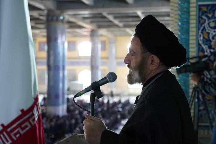 امام جمعه خرم‌آباد: راهبرد دشمن «جنگ، مذاکره و جنگ دوباره» است