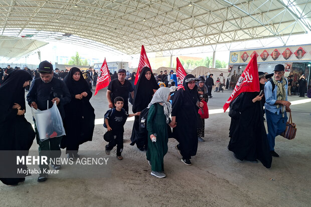 امروز ۱۱۰ هزار نفر از مرز مهران تردد کردند