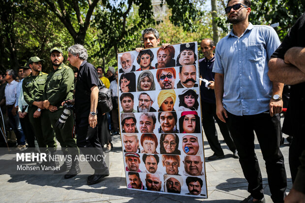 اکبر عبدی؛ راوی ماندگار لهجه اصفهانی اکبر عبدی؛ راوی ماندگار لهجه اصفهانی