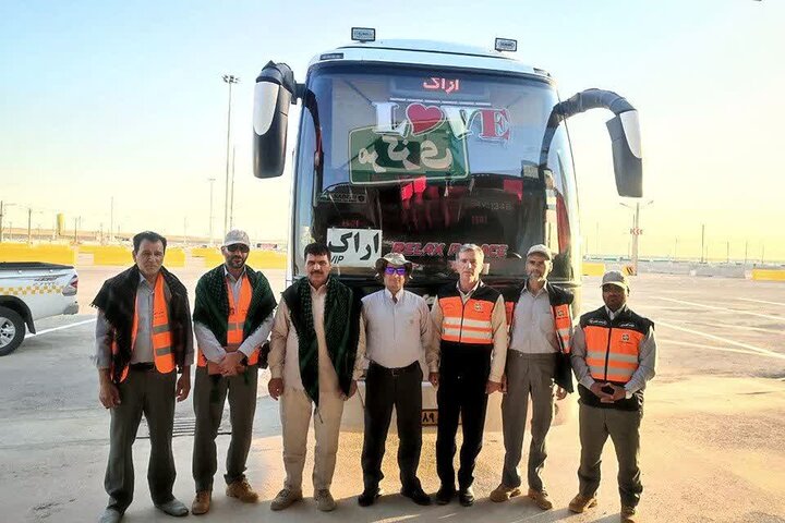 «ایران جان فدا» در مسیر کربلا؛ پرچم عشق بر دوش زائران دیار آفتاب