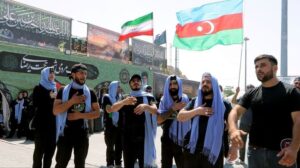 بیش از ۳۰۰۰ زائر خارجی از مرز بازرگان راهی کربلای معلی شده اند