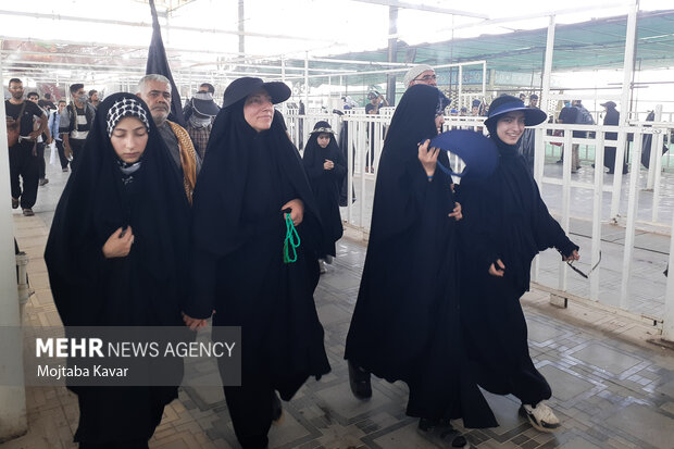تردد بیش از ۱۷۳ هزار زائر از مرز مهران در شبانه روز گذشته