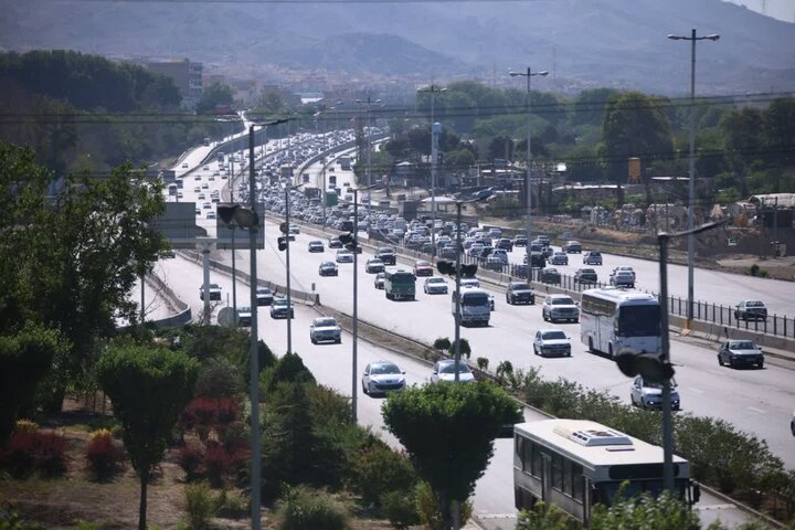 تردد در محورهای منتهی به مهران روان است