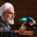 تشییع باشکوه رهبر معظم انقلاب در نجف کمر دشمنان امت اسلامی را شکست