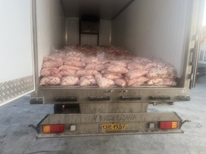 حضرتی: بیش از ۱۰ تن مرغ غیربهداشتی در آذربایجان شرقی کشف و ضبط شد