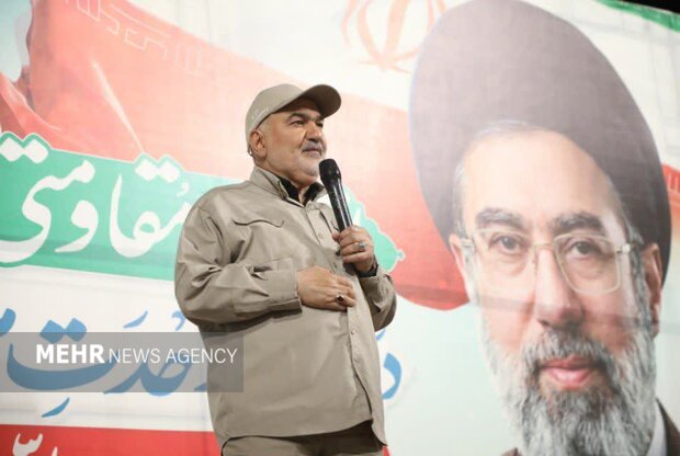 دشمن آمریکایی به خوابگاه‌های دانشجویی اهواز هم رحم نکرد