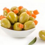 طرز تهیه انواع مختلف ترشی زیتون سبز خوشمزه