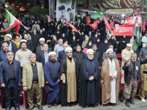 نمایش وفاداری کردستانی‌ها به نظام اسلامی ایران در تجمعات شبانه