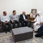 وزیر تعاون با خانواده شهید اهل سنت در عسلویه دیدار کرد