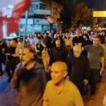 گزارش میدانی خبرنگار مهر از حضور مردم آستانه در اجتماع شبانه