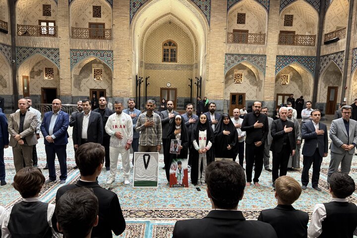 آیین قرائت سوگند و اعطای پرچم به پرچمداران کاروان ایران برگزار شد