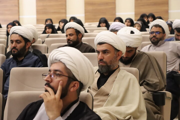 ابعاد فکری و تاریخی انجمن حجتیه در نشست تخصصی تبریز بررسی شد ابعاد فکری و تاریخی انجمن حجتیه در نشست تخصصی تبریز بررسی شد