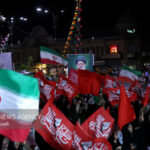 اجتماع شبانه سلماسی‌ها در حمایت از وطن همراه با جشن هفته وحدت