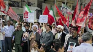 اجتماع شبانه مینابی‌ها در یکصد و شصت و هشتمین ایستگاه حمایت از نظام
