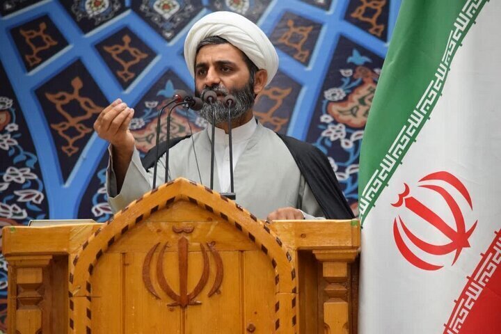 امام جمعه اهرم: مسجد باید پناهگاه مردم و محل حل مشکلات جامعه باشد