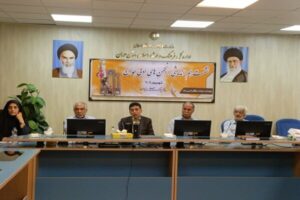 انجمن‌های ادبی به سمت برنامه‌های ابتکاری و ماندگار حرکت کنند