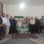 اهدای لوح سپاس رئیس سازمان تبلیغات اسلامی به خانواده شهیدان «بازگیر»