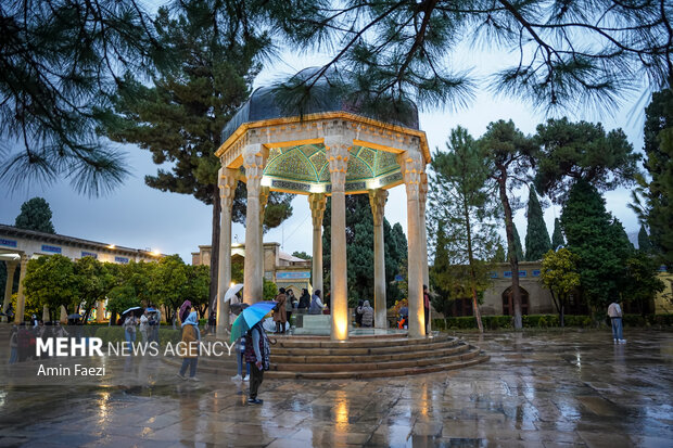 ایجاد مسیر بین‌المللی گردشگری ادبی؛ از قونیه تا شیراز با مولانا و حافظ