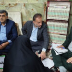 برگزاری میز خدمت در راستای پیگیری مستقیم مطالبات مردم است