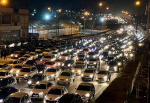تبریز در محاصره خودروها؛ ظرفیت معابر پاسخگوی حجم تردد نیست