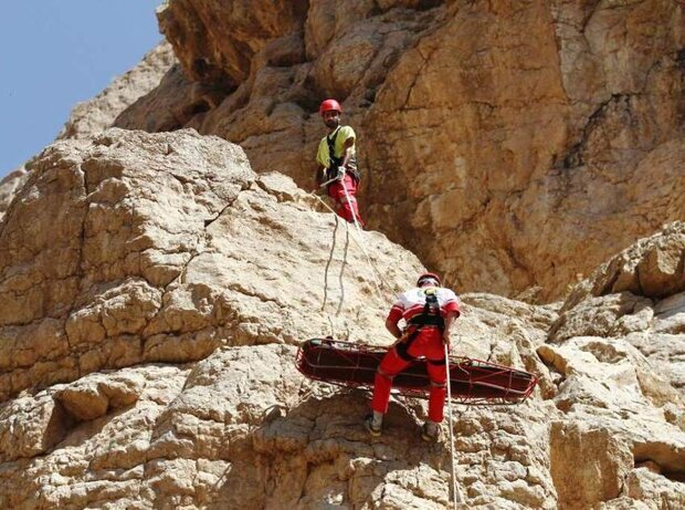 جاده‌های پرحادثه و کوهستان‌های سخت؛ ایلام امدادی مجهز می‌خواهد