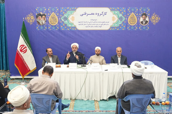 جامعه آمادگی مواجهه با تهدیدها و زیاده‌خواهی ‌های دشمنان را داشته باشد