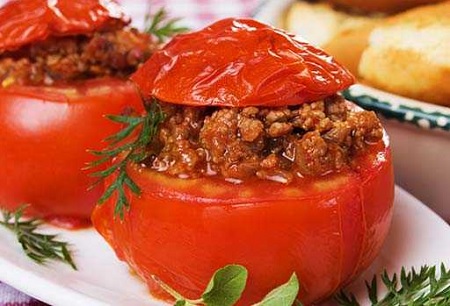 سالاد گوجه فرنگی رژیمی, طرز تهیه انواع غذای رژیمی با گوجه فرنگی, خوراک گوجه و بادمجان رژیمی