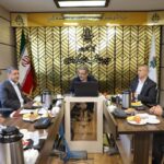 رحیمیان: بازگشت ارز صادراتی تکلیف قانونی صادرکنندگان است
