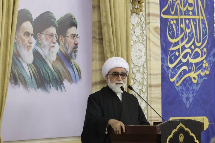 رهبر شهید عاشق کار و خدمت بود