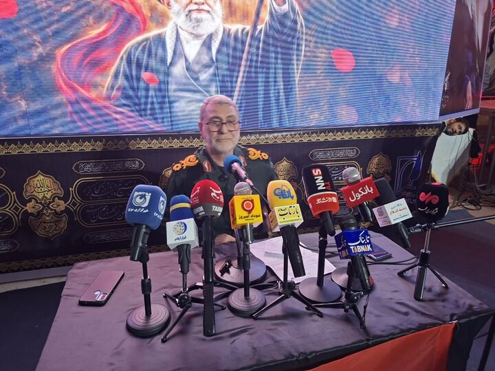 سپاه در اوج آمادگی دفاعی پای کار خدمت به زائران اربعین است
