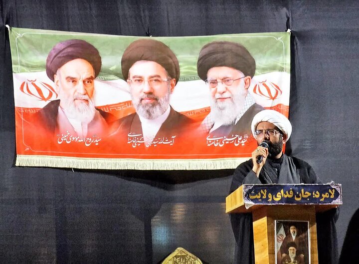 لامرد نماد مقاومت و ایستادگی در برابر دشمن است