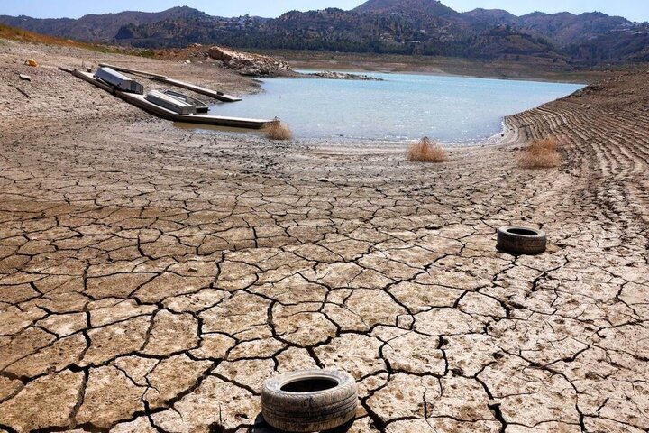  لزوم احیای تالاب جازموریان؛ بستر حوضه آبی تبدیل به کانون گردوغبار شد