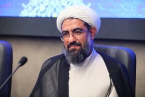 مراکز آموزش عالی باید راهکارهایی برای حل چالش‌های کشور ارائه دهند