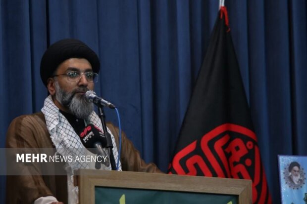 میرامینی: ایران آغازگر جنگ نیست اما در برابر تهدیدها می‌ایستد