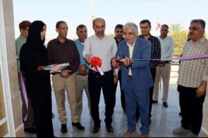 نمایشگاه آثار هنری هنرمندان شهرستان دشتی در خورموج گشایش یافت