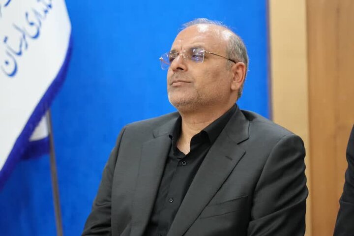 نماینده مجلس: دارو مثل خودرو نیست که نخریم