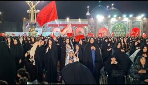 نوحه‌خوانی در مراسم چهلم تدفین رهبر شهید در حرم رضوی
