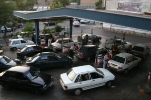 پیگیری مطالبه بوشهری‌ها توسط دستگاه قضایی؛ صف‌های بنزین کوتاه می‌شود