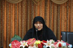 کتاب حلقه مفقوده تقویت هویت و گفت‌وگوی خانوادگی در جامعه است