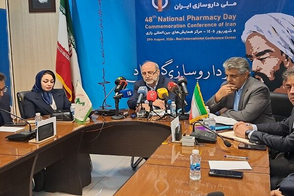 کلانتری: کمبودهای دارویی ربطی به جنگ ندارد