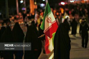 کنش‌گری بانوان بام ایران در حماسه خیابان؛ بعثت ادامه دارد