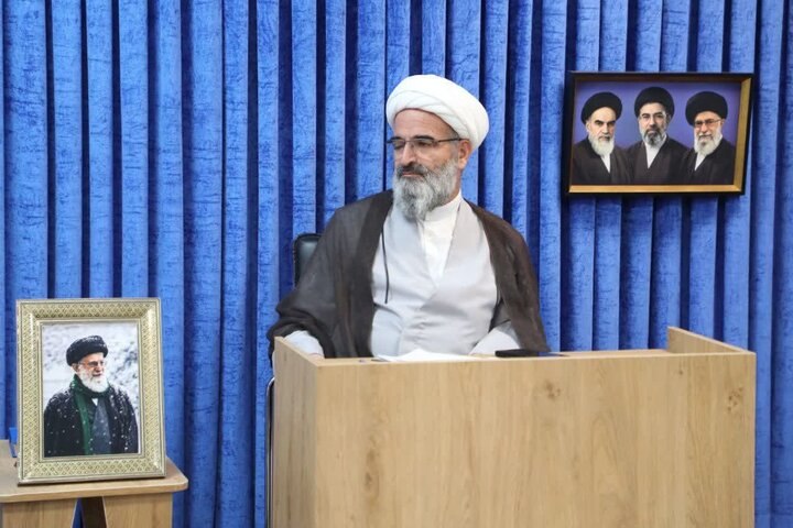 کیفیت لوازم‌التحریر دانش‌آموزان کم‌برخوردار فدای کمیت نشود