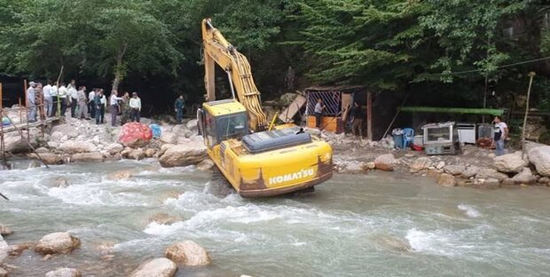 ۱۶۰ هکتار از زایندهرود آزاد شد؛ بازگشایی شریانهای آبی درتنگنای بودجه ۱۶۰ هکتار از زایندهرود آزاد شد؛ بازگشایی شریانهای آبی درتنگنای بودجه