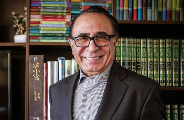 آذر: هنرمندان سرمایه‌های ارزشمند فرهنگی و معنوی ایران هستند