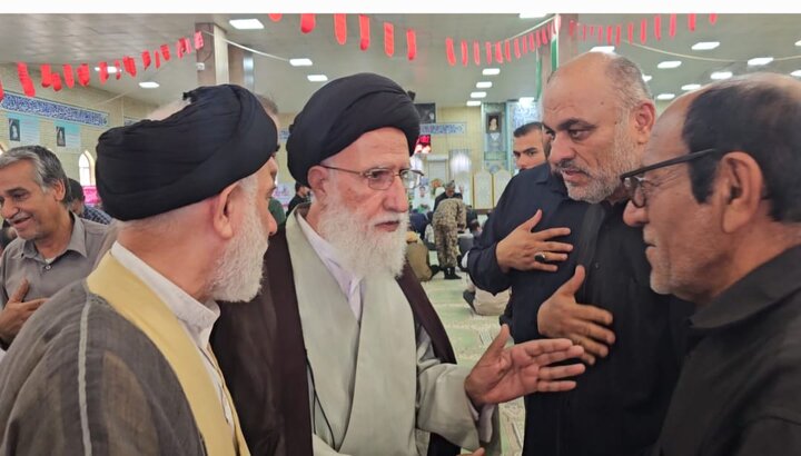 اجتماع مردم دیر در بزرگداشت شهدای لاوان؛ تأکید بر تداوم راه شهدا اجتماع مردم دیر در بزرگداشت شهدای لاوان؛ تأکید بر تداوم راه شهدا