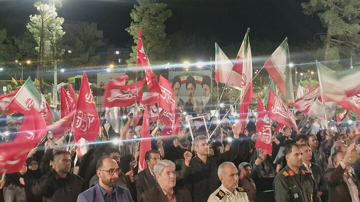 از پشت میکروفون تا خط مقدم؛ وقتی قلم، هم‌سنگر تفنگ شد