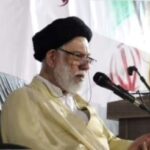 امام جمعه دیر: دشمن باید از منطقه بیرون رانده شود